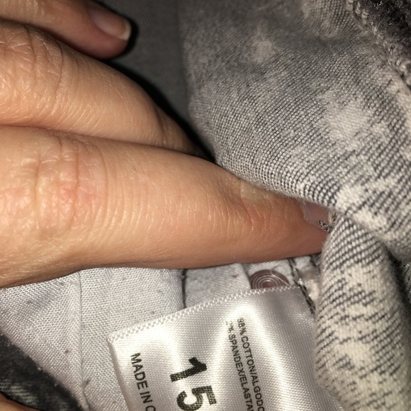 Fashion Nova Stonewashed Skinny Jeans - Picture 7 of 7